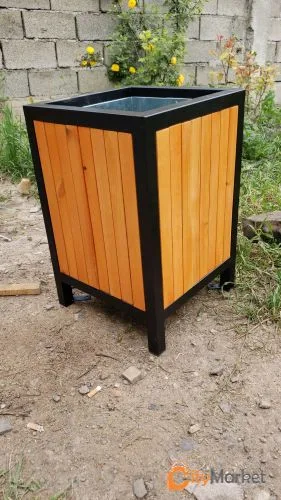 Photo 4 of bin
