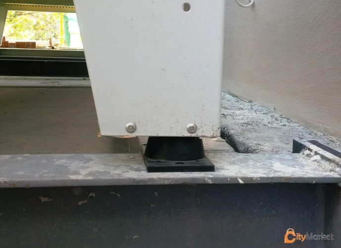 Photo 1 of ID: 8190982 Anti-vibration Metal-Razine Press