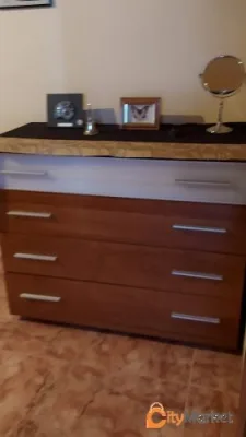 Chest of drawers